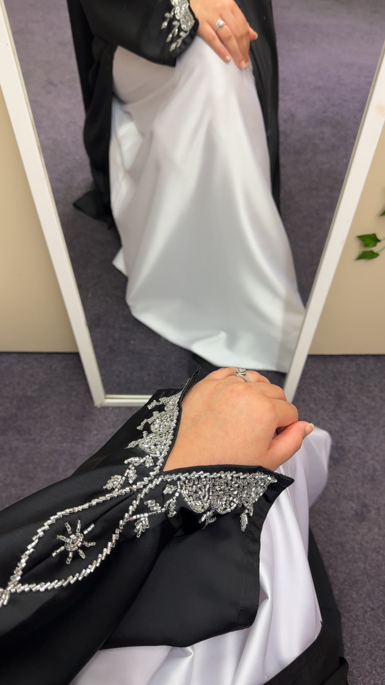 BLACK ABAYA WITH SLIT SLEEVES EMBELLISHMENTS