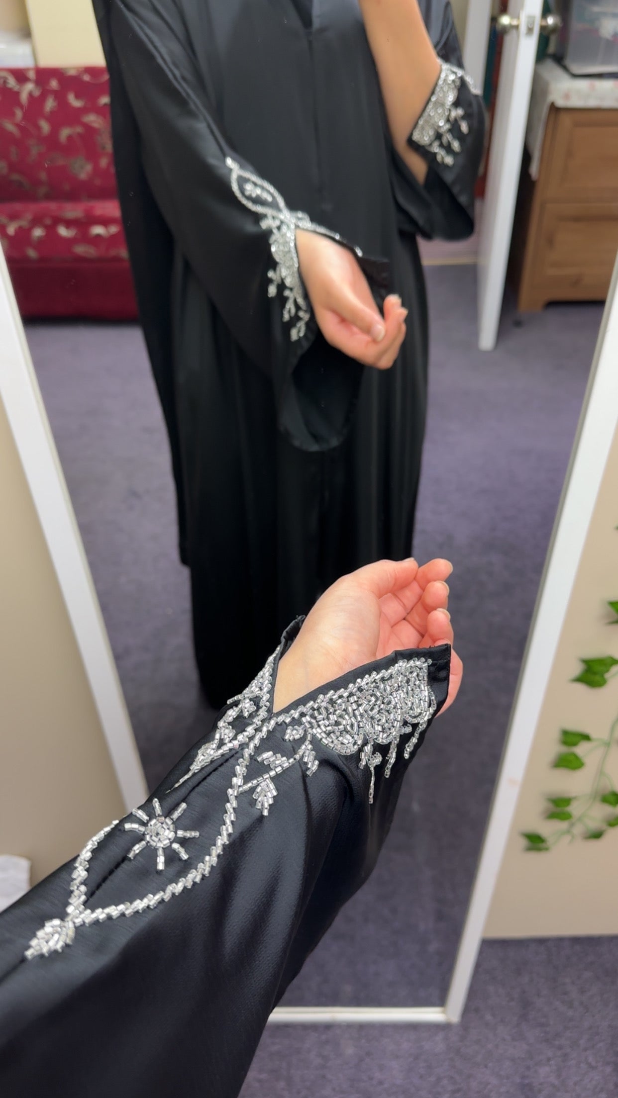 BLACK ABAYA WITH SLIT SLEEVES EMBELLISHMENTS