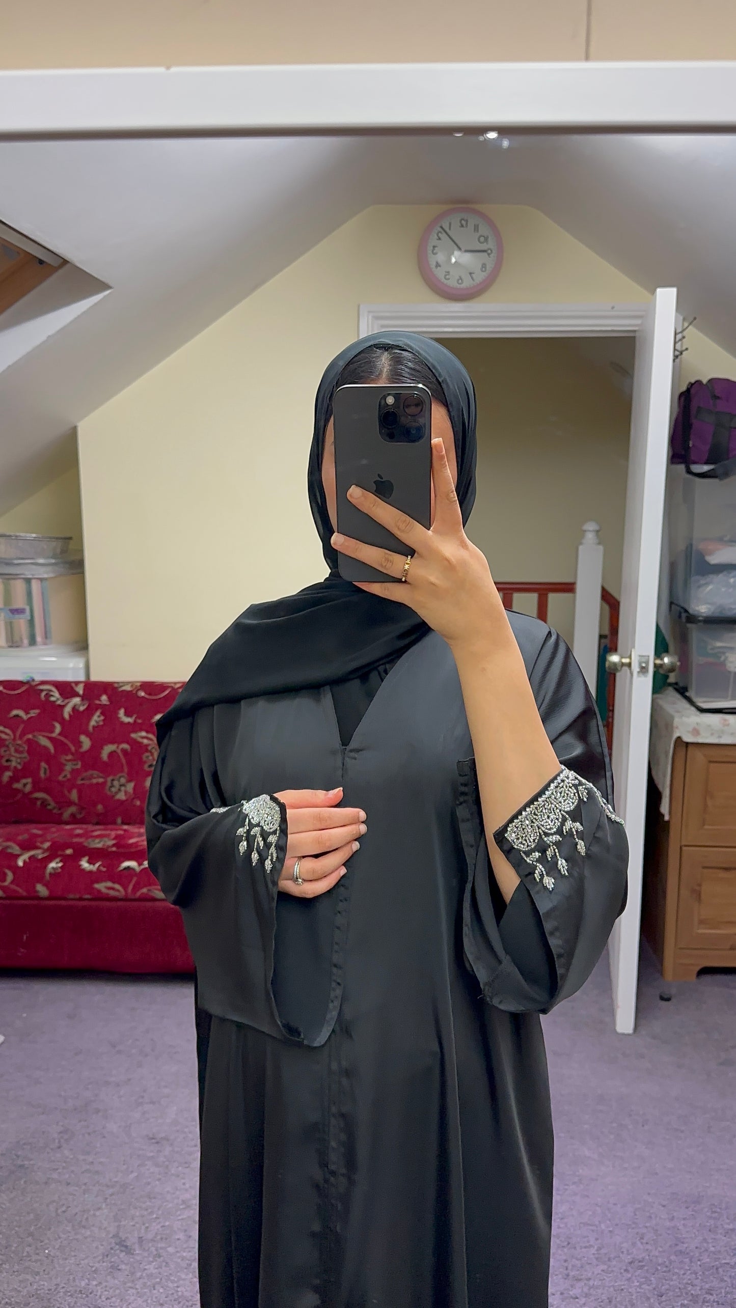 BLACK ABAYA WITH SLIT SLEEVES EMBELLISHMENTS